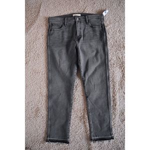 GAP High Rise Black Wash Dark Jeans Size 32